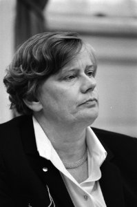 Staatssecretaris Dales (PvdA) tijdens het overleg, Bestanddeelnr 931-6885