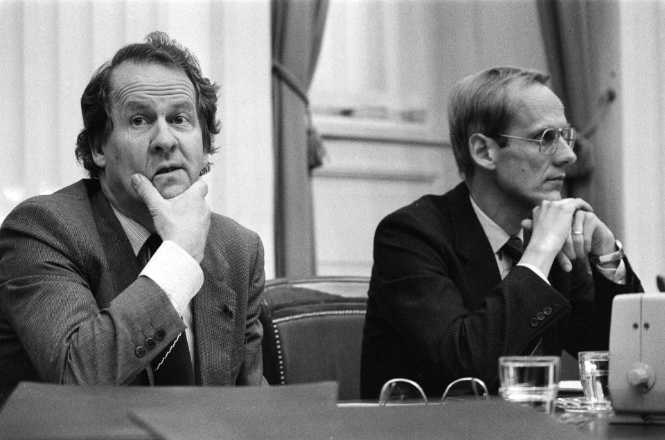 Staatssecretaris Brokx (l) en minister Winsemius, Bestanddeelnr 932-7428
