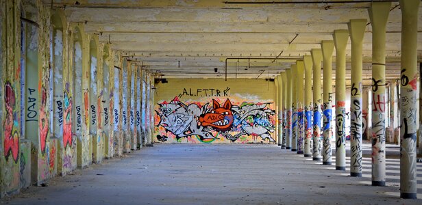 Graffiti old abandoned