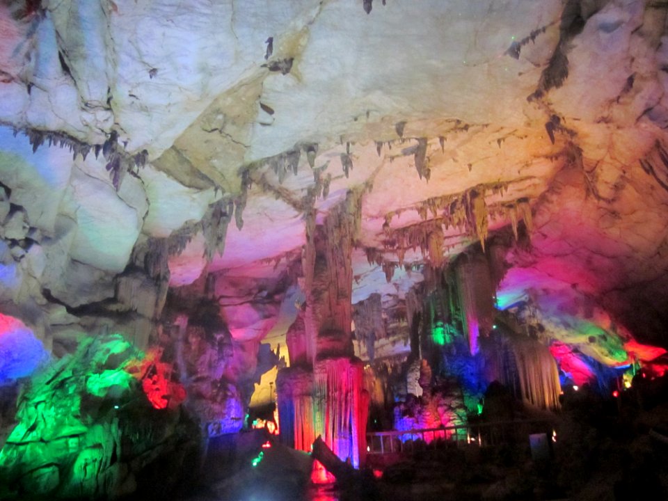 Stalactites, Boyue Cave, picture5