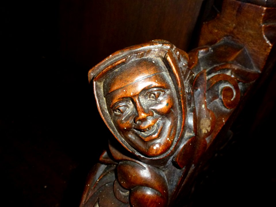 Stalles de l'église Saint-Julien d'Erny-Saint-Julien 06