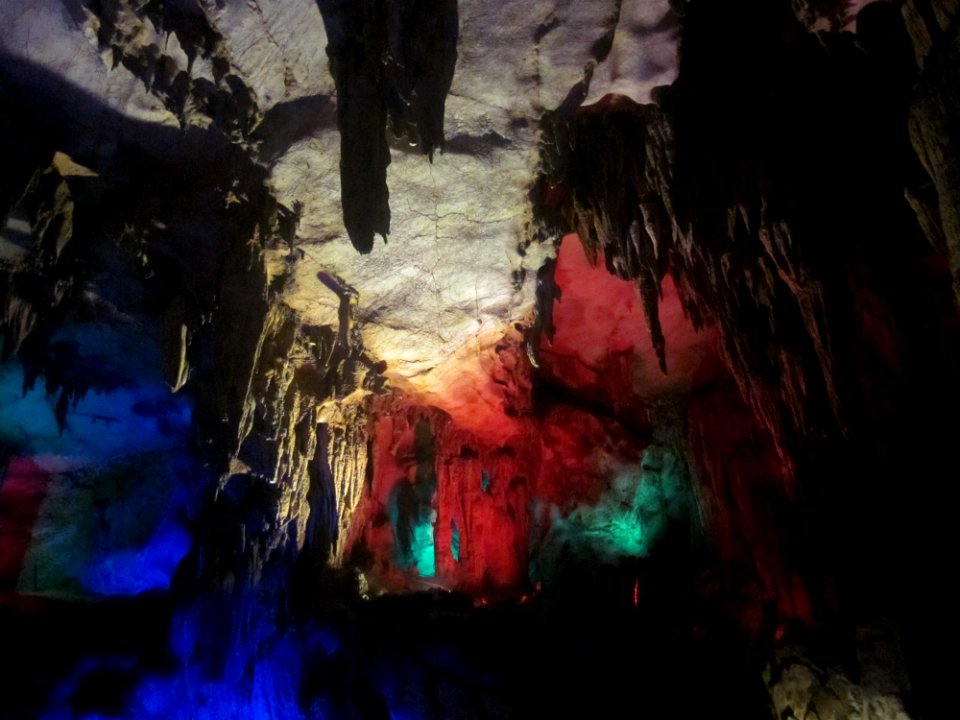 Stalactites - Water Curtain Cave, Boyue Cave,picture5