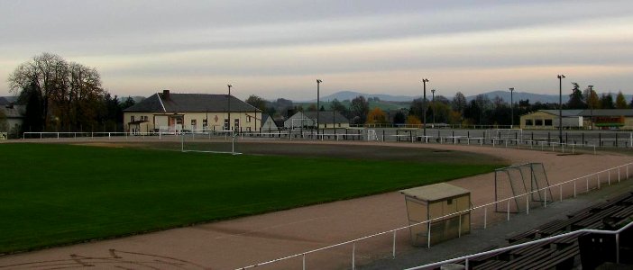 Stadion und Turnhalle