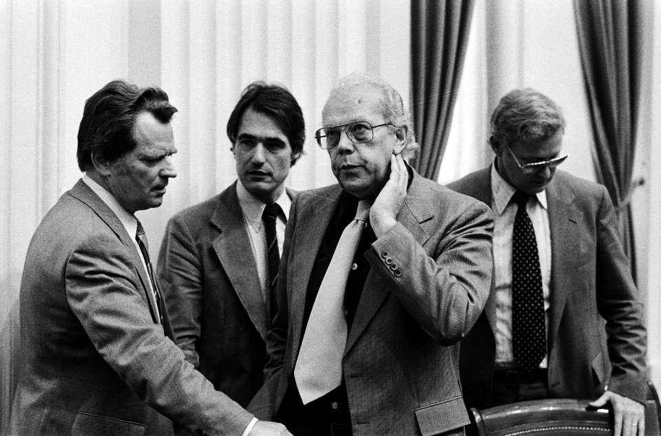 Staatssecretaris de Graaf, VVD woordvoerder de Korte, minister Albeda en ministe, Bestanddeelnr 930-3263