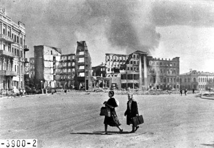 Stalingrad verwoeste stad na de oorlogshandelingen, Bestanddeelnr 900-7278
