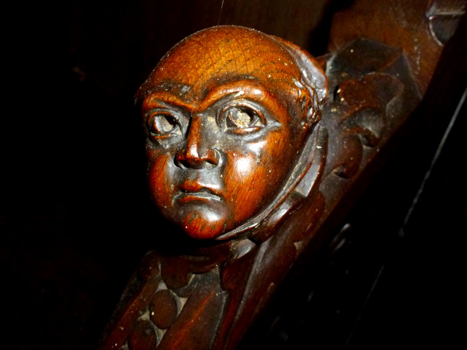 Stalles de l'église Saint-Julien d'Erny-Saint-Julien 01