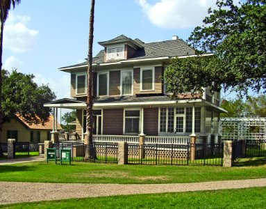 StaitiHouseSamHoustonParkHoustonTX