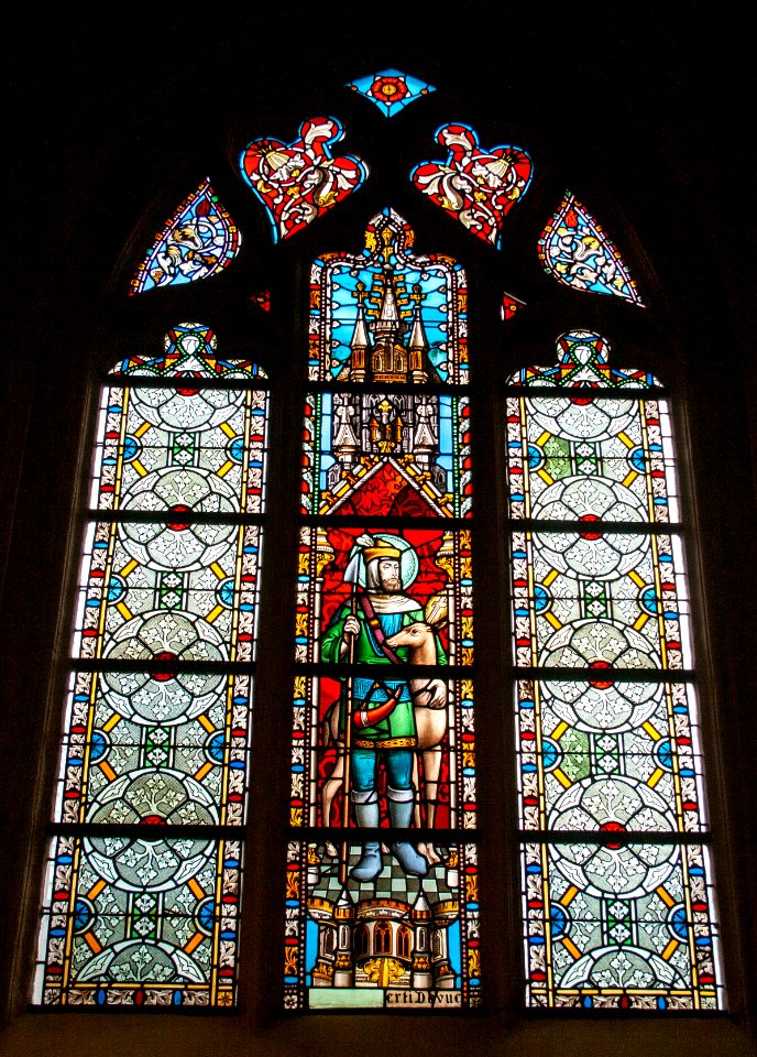 Stained-glass window of Sint-Quintinuskathedraal 2010-02-27 05
