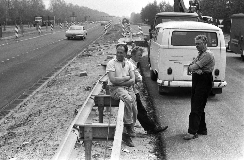 Stakers op de rijksweg Amsterdam-Utrecht, Bestanddeelnr 924-5459