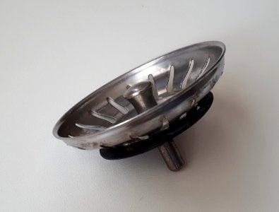Stainless steel sink strainer 2017 - A photo