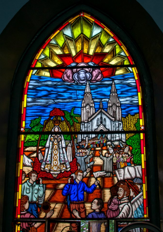 Stained glass window in Basilica of Our Lady of the Valley 07