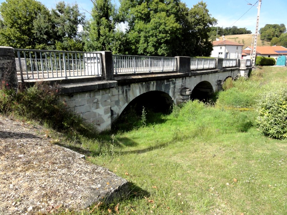 Stainville (Meuse) pont de la Saulx