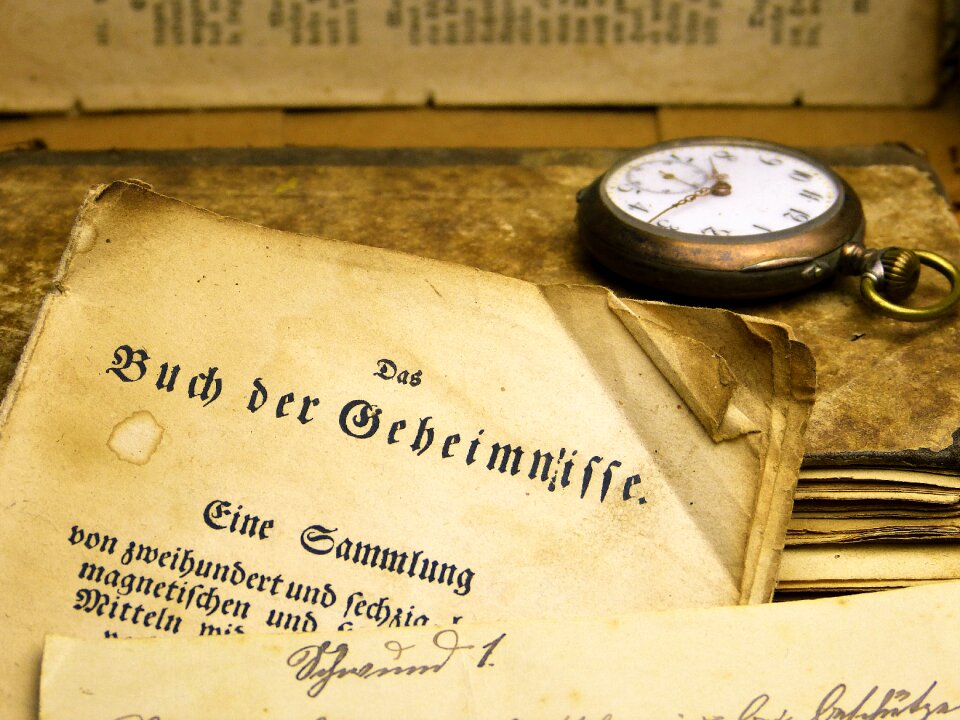 Historically antiquarian knowledge