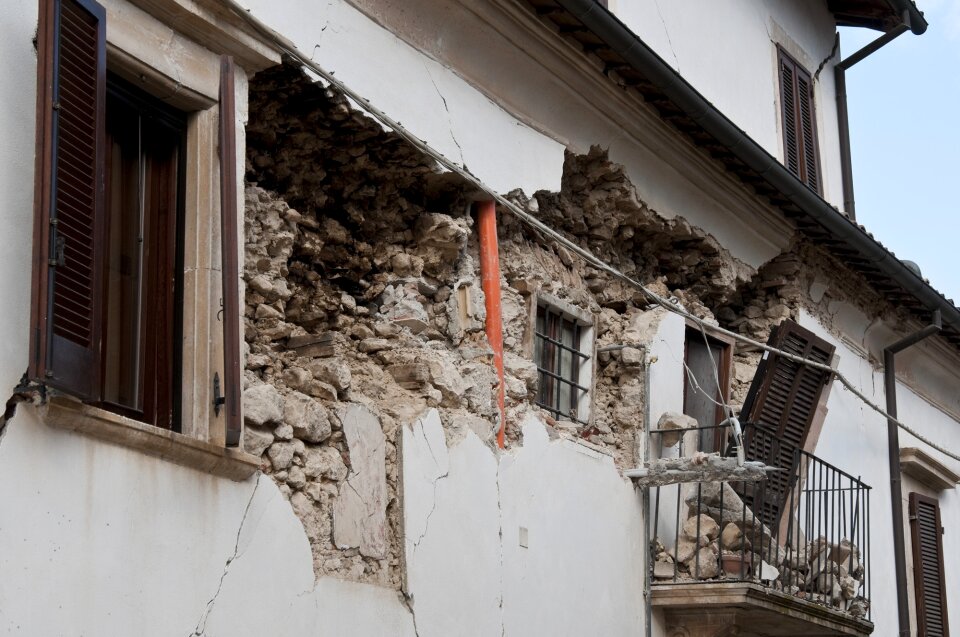 Disaster house roads