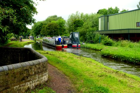 Staffordshire and Worcestershire Canal - Great Haywood, Staffordshire, England - DSC09830
