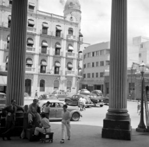 Stadsgezicht met Hotel Majestica in Caracas in Venezuela, Bestanddeelnr 252-8438