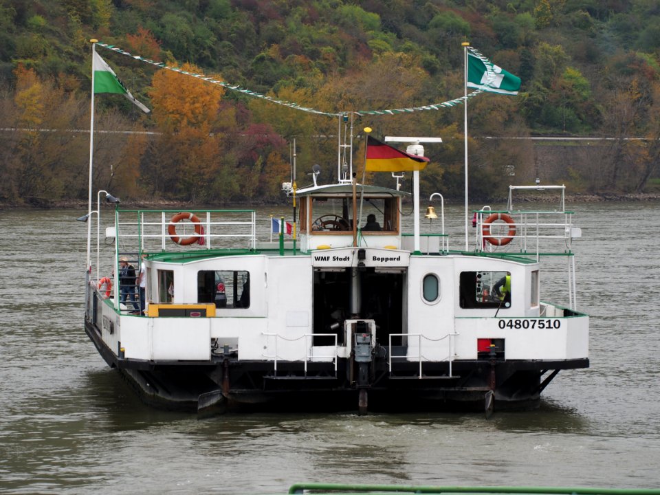 Stadt Boppard, ENI 04807510 on the Rhine river between Koblenz and the Loreley, pic2
