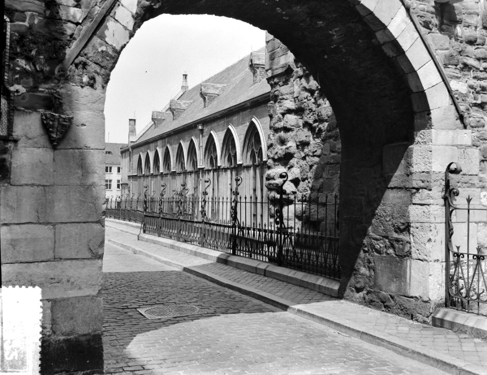 Stadsgezichten Maastricht Onder de Bogen, Bestanddeelnr 907-1972