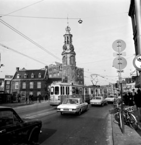 Stadsgezichten in Amsterdam (opdracht Amsterdam Boek ), Munttoren (vanaf Vijzels, Bestanddeelnr 927-5708