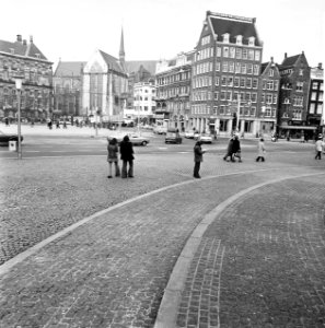 Stadsgezichten in Amsterdam (opdracht Amsterdam Boek ), gezicht op Dam, richting, Bestanddeelnr 927-5702