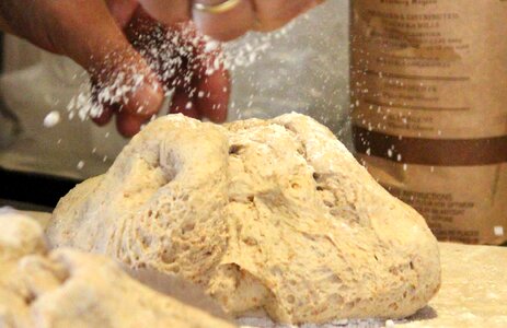 Dusts bake ingredients