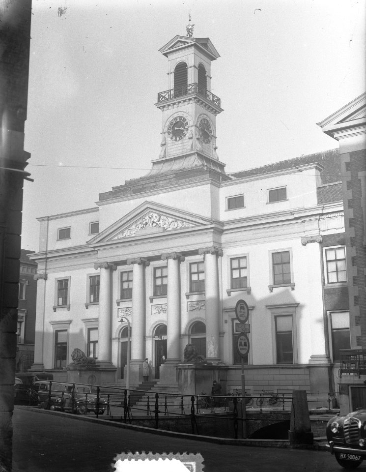 Stadsgezichten in Dordrecht. Stadhuis, Bestanddeelnr 905-4820