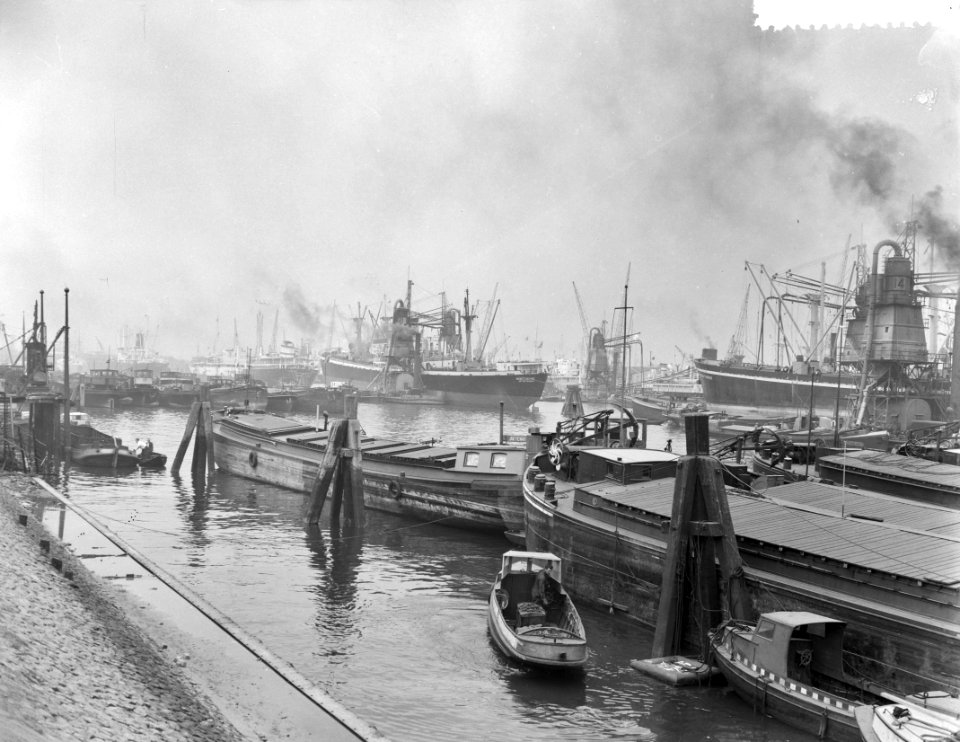 Stadsgezichten Rotterdam. Maashaven, Bestanddeelnr 907-7774