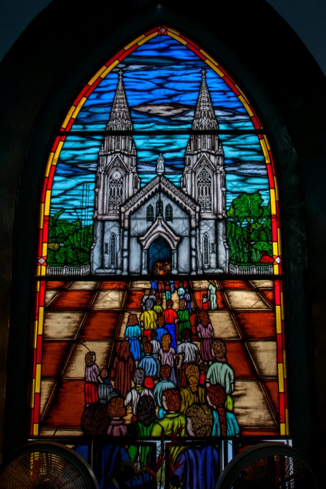 Stained glass window in Basilica of Our Lady of the Valley 06