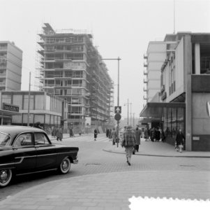 Stadsgezichten Rotterdam. Flatgebouw bij de Lijnbaan, Bestanddeelnr 908-5620