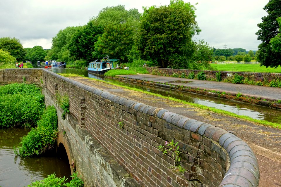 Staffordshire and Worcestershire Canal - Great Haywood, Staffordshire, England - DSC09836