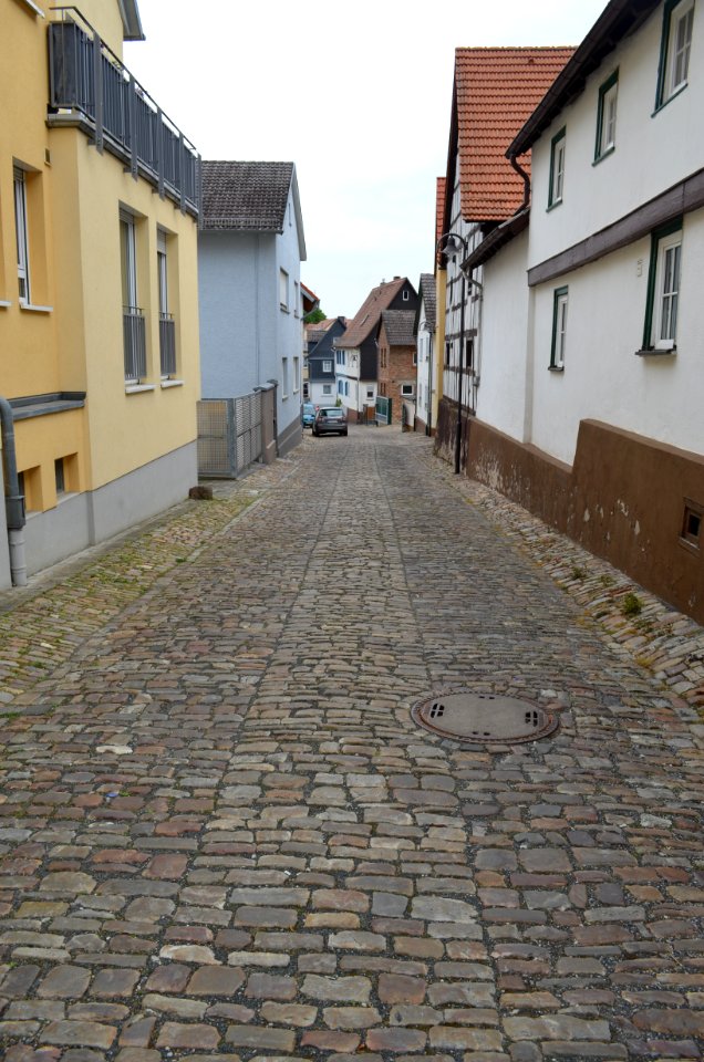 Stierstadt, Fahrgasse, Pflaster