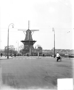 Stadsgezichten molen De Gooyer Amsterdam, Bestanddeelnr 906-2495