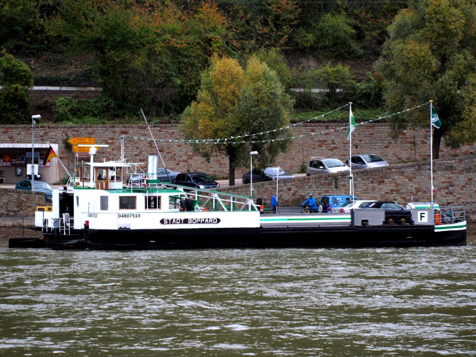 Stadt Boppard, ENI 04807510 on the Rhine river between Koblenz and the Loreley, pic1