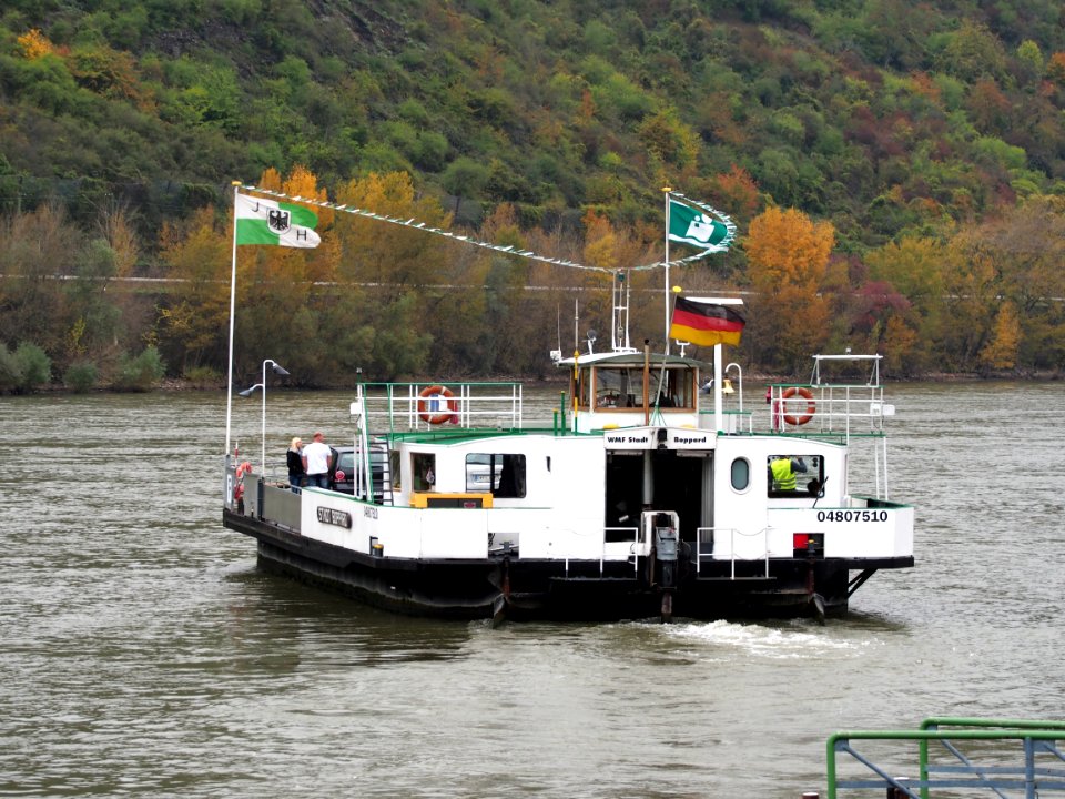 Stadt Boppard, ENI 04807510 on the Rhine river between Koblenz and the Loreley, pic3