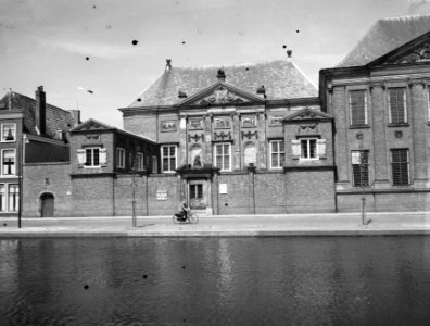 Stadsgezichten Leiden. Lakenhal, Bestanddeelnr 907-1854