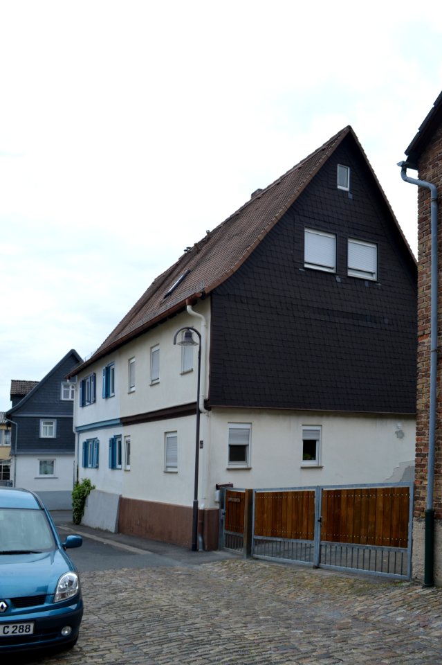 Stierstadt, Fahrgasse 2-3 (1)