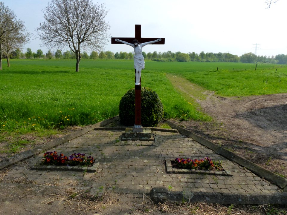 Stevensweert (Maasgouw) Bilt, wegkruis