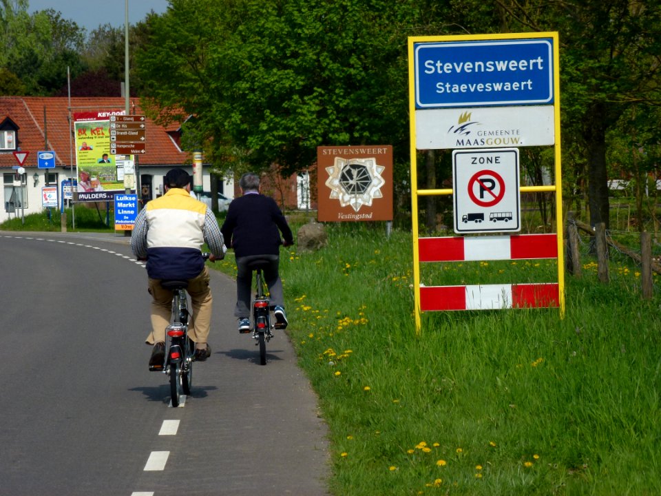 Stevensweert (Maasgouw) tweetalig entreebord