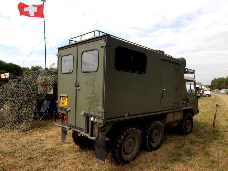 Steyr-Puch Pinzgauer 712M, box body by Haller AG