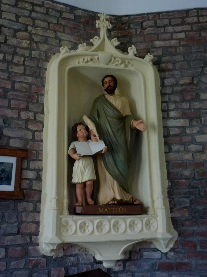Stevensweert (Maasgouw) St.Rochuskapel beeld St. Mattëus
