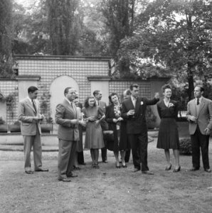 Steward Grainger Cocktail party Eagle Lion, Bestanddeelnr 901-8423