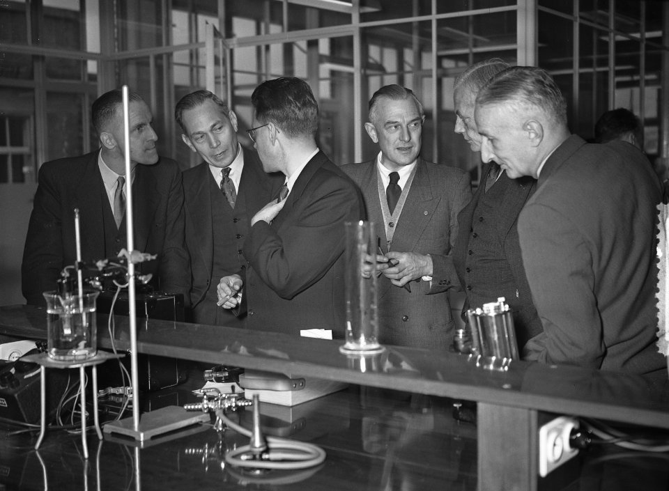 Sterovita opening laboratoria Breukelen, Bestanddeelnr 906-8188