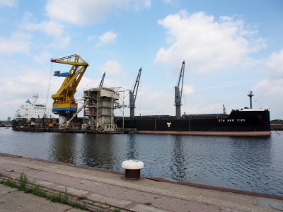 STH New York (ship, 2015) IMO 9729362, Vlothaven, Port of Amsterdam pic6