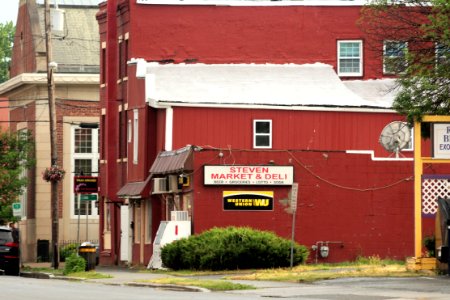 Steven's Market & Deli in Rensselaer, New York
