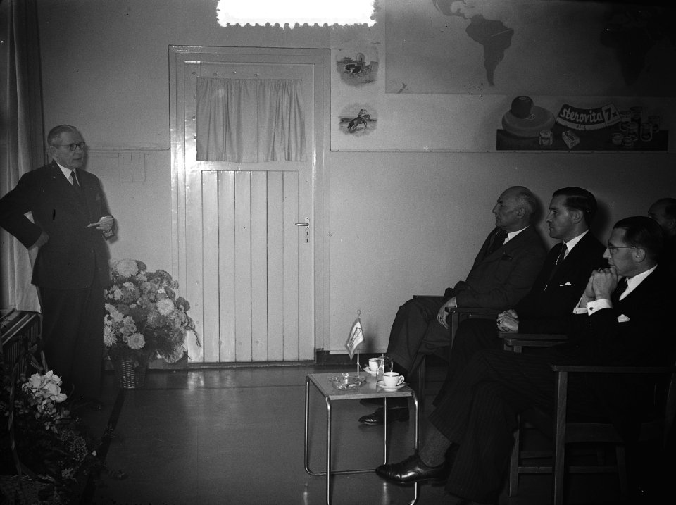 Sterovita opening laboratoria Breukelen, Bestanddeelnr 906-8199