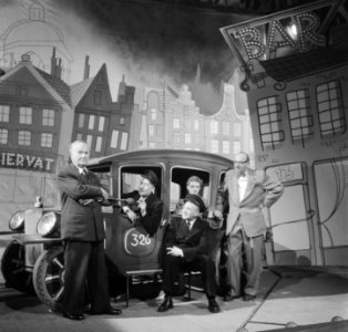 Sterren stralen overal Revue met tanz, Bestanddeelnr 905-4003