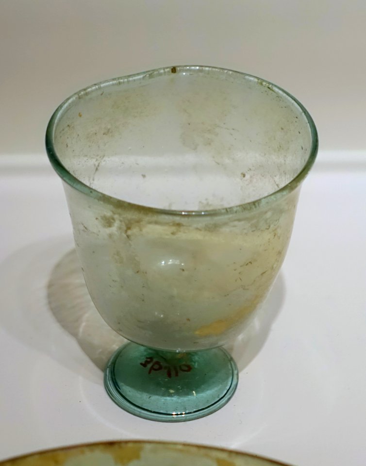 Stemmed cup, Christian or Late Roman, 500-599 AD, free-blown glass - Portland Art Museum - Portland, Oregon - DSC09003
