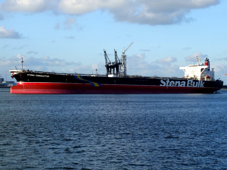Stena Conductor IMO 9281891 at the '8e Petroleumhaven', Port of Rotterdam, Holland 10-Dec-2006