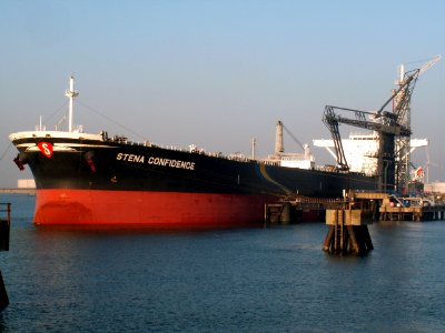 Stena Confidence IMO 9270555 at the '8e Petroleumhaven', Port of Rotterdam, Holland 09-Jan-2006