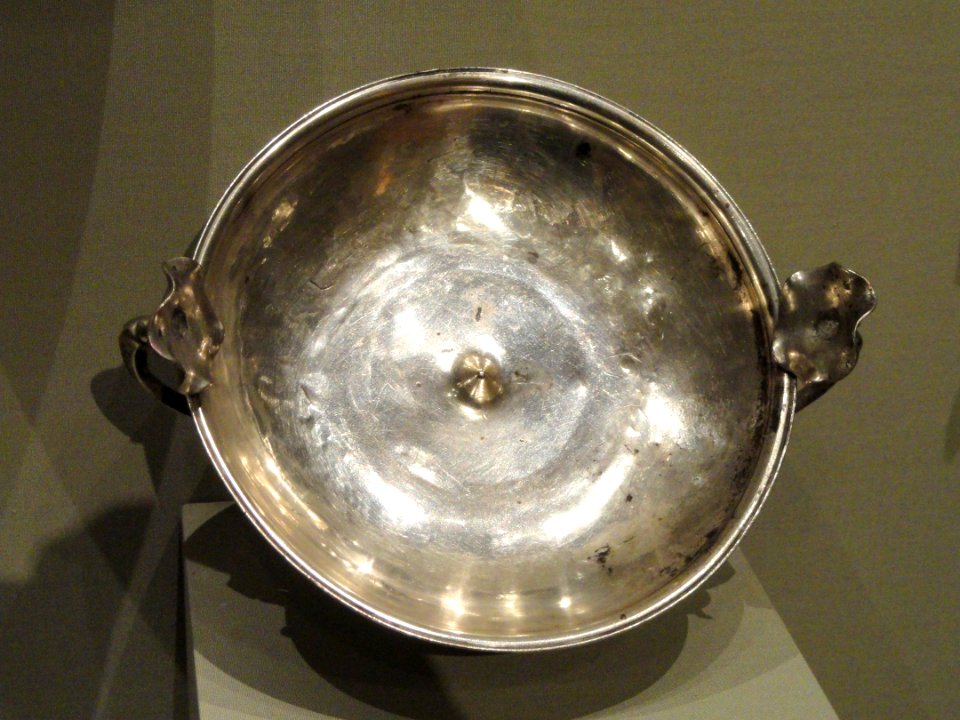 Stemless Kylix, 300-200 BC, Greek, Hellenistic, silver - Cleveland Museum of Art - DSC08233